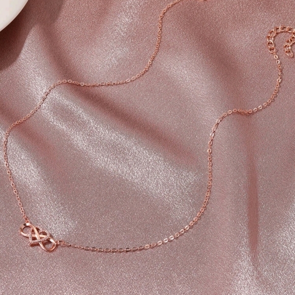 Rose Gold Rhinestone Heart Pendant Necklace - Picture 2 of 5